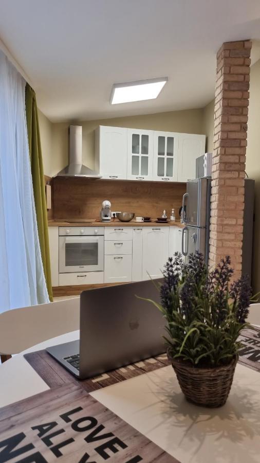 Old Town City Center Apartment Roese Buitenkant foto