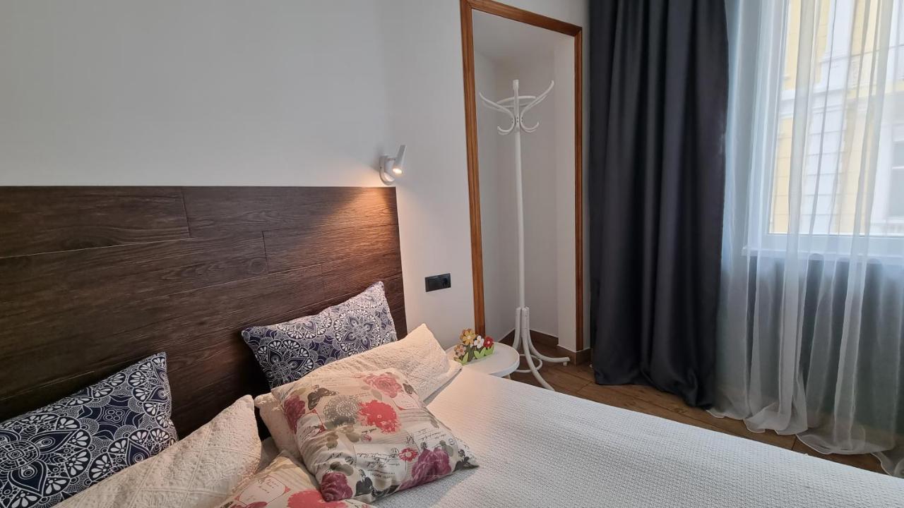 Old Town City Center Apartment Roese Buitenkant foto